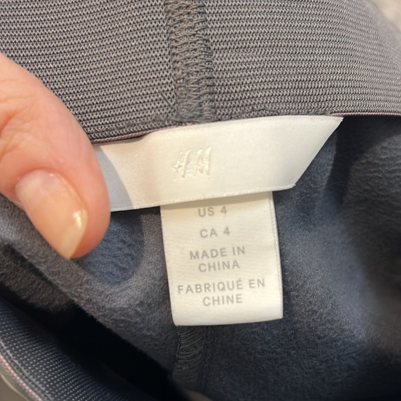 H&M grey faux leather skinny leg pants size 4. In great condition! - Picture 5 of 6